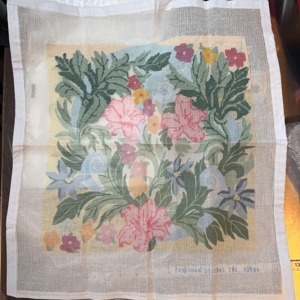 Candamar Designs Needlepoint Canvas 30686 OS Floral Garden with Thread
